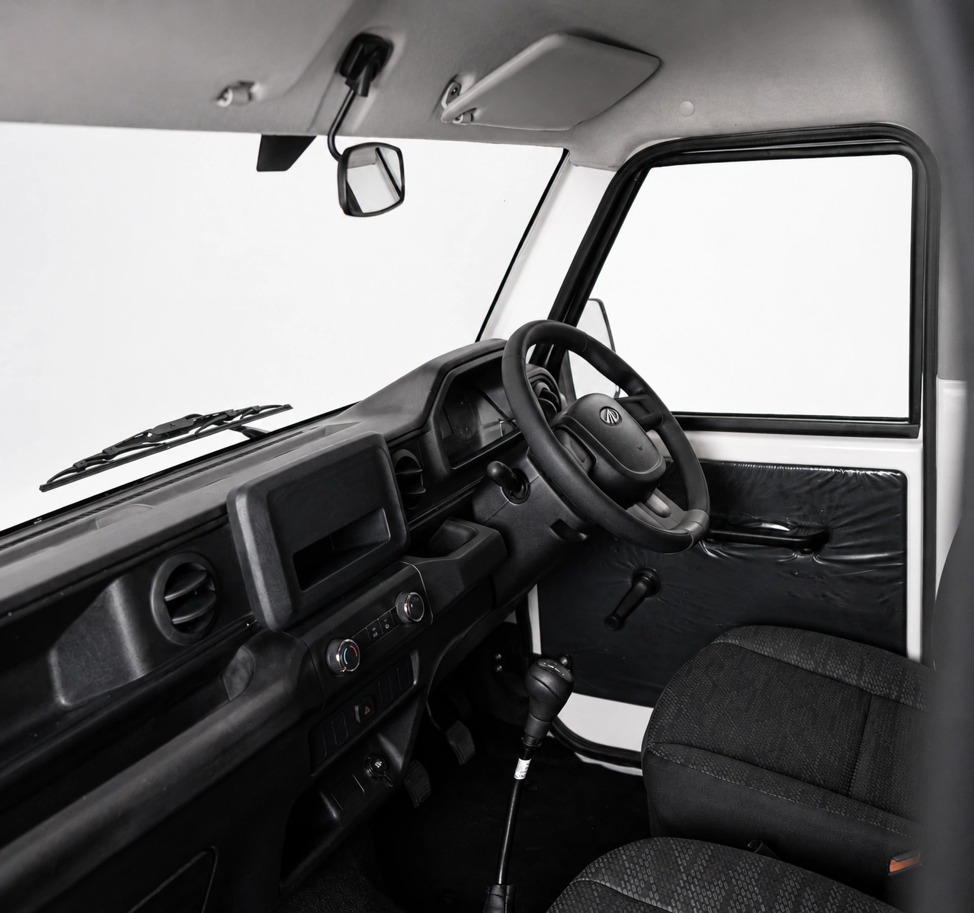 Mahindra Bolero MaXX City control and crew seating