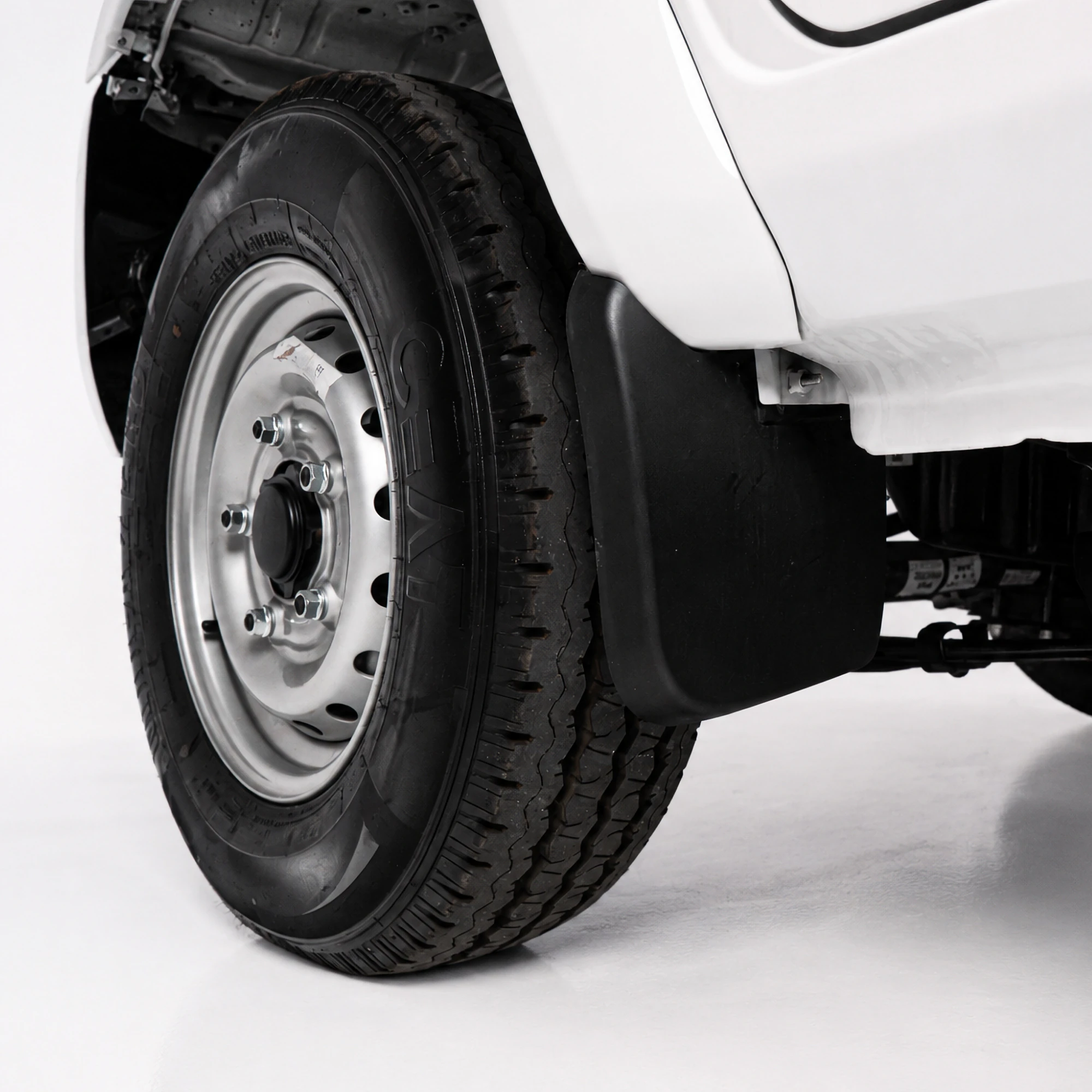 Mahindra Bolero MaXX City safety features