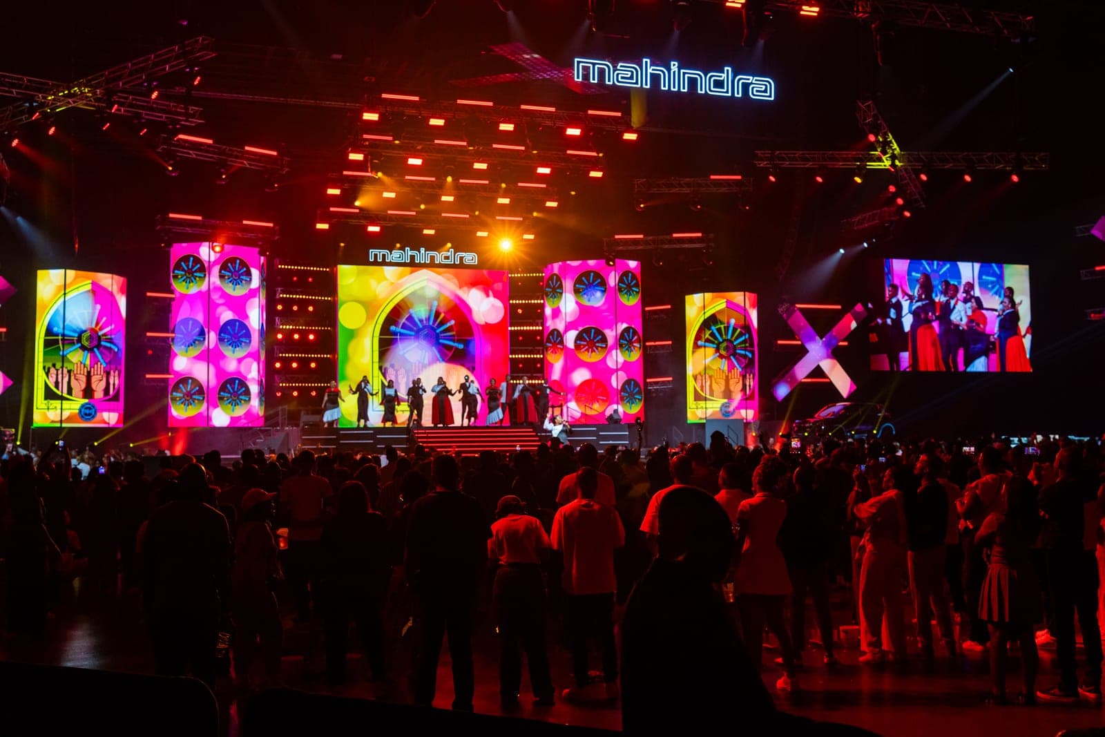 Mahindra-branded Fusion Fest main stage and audience
